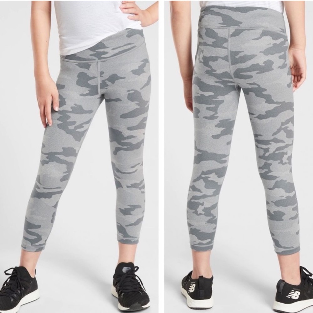 LOWEST Athleta Girl Printed Chit Chat Capri in Camo Lux Dark Gray Size XXL/16